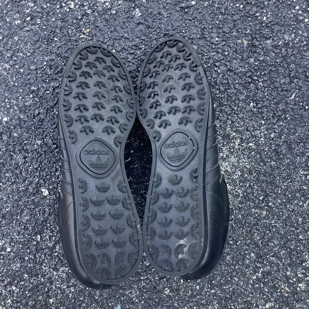 Adidas Samoa Mens Shoes Triple Black Leather Sneakers G22596 Size 13